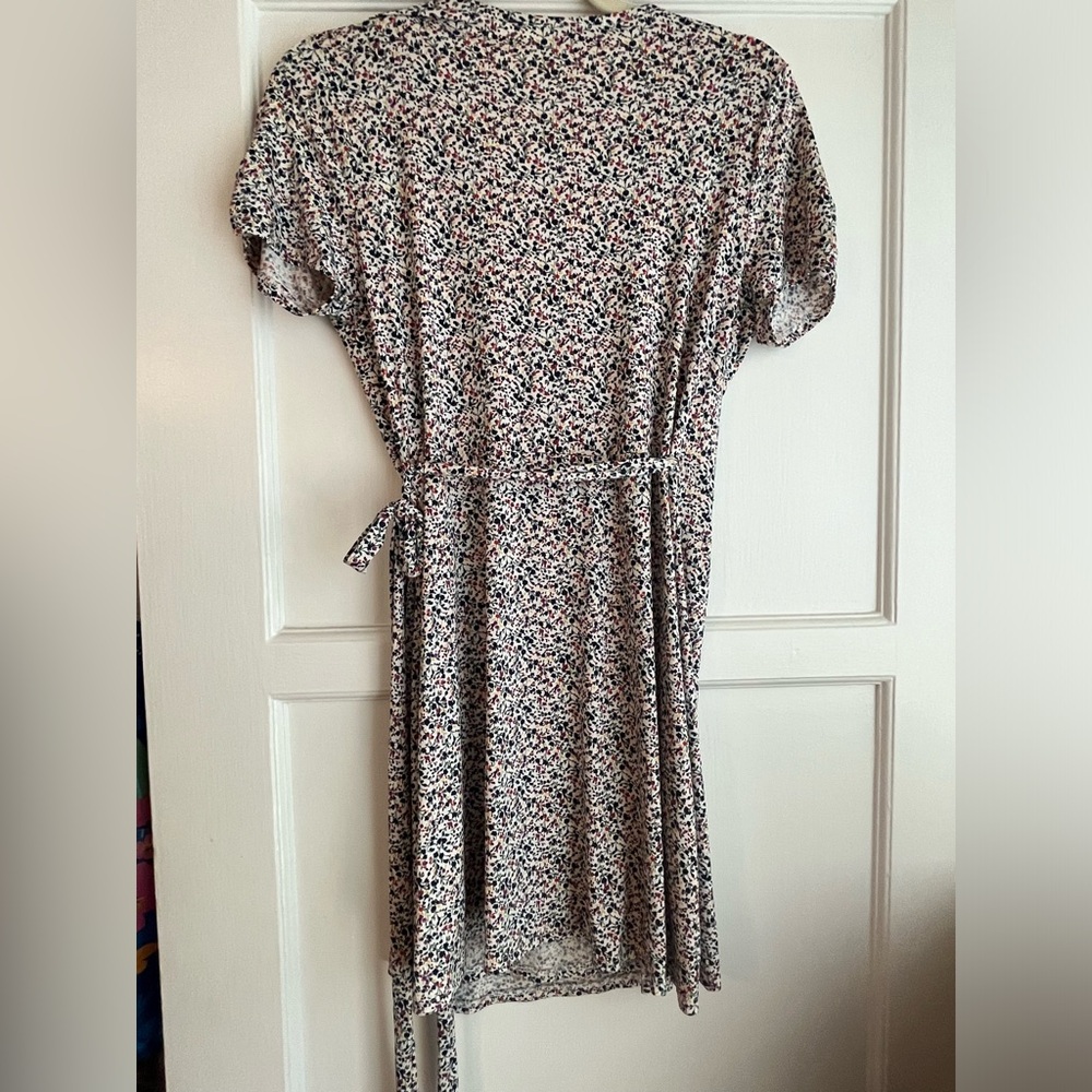 Audrey 3+1 Floral Wrap Dress Small - Picture 4 of 5
